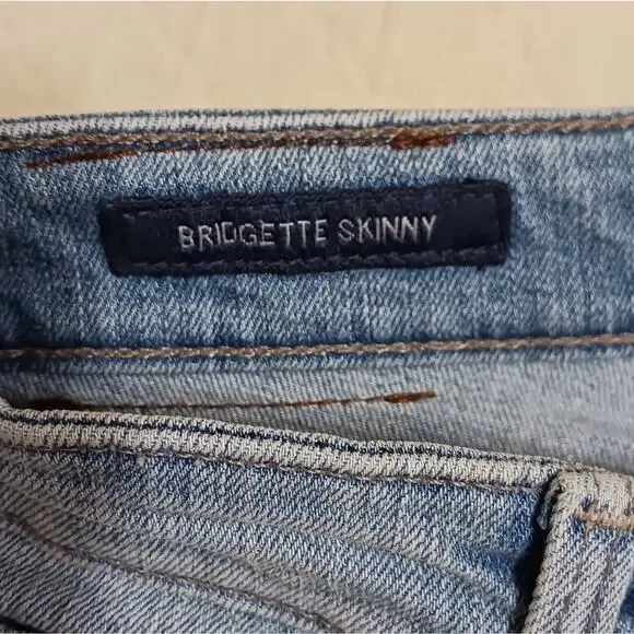 Lucky Brand Bridgette Skinny sz 0/25 light wash distressed - Picture 11 of 13